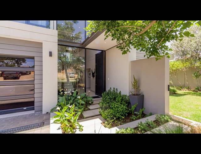 3 BEDROOM HOUSE FOR SALE IN LONEHILL